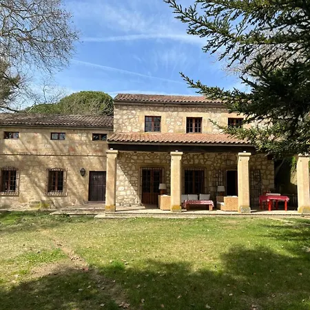 El Huerto De Fray Luis De Leon